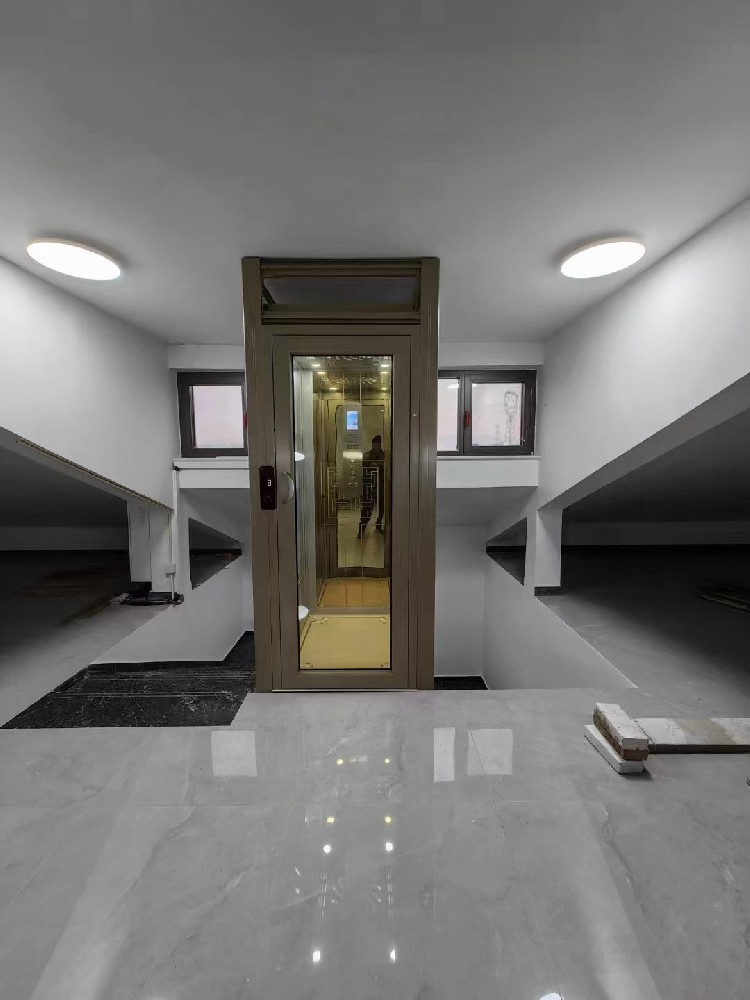 別墅液壓家用電梯